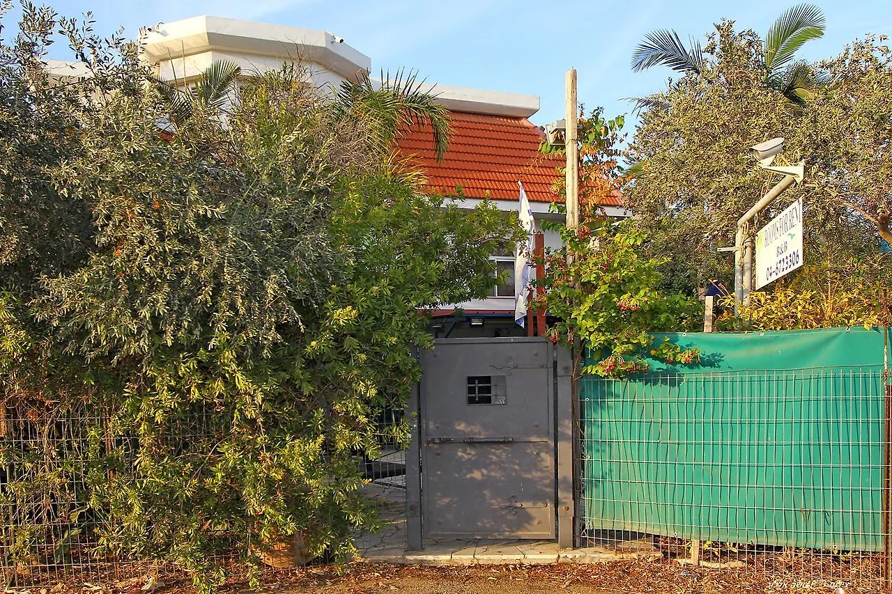 דביר סוויטות: ג'קוזי כפרי ליד הכנרת Villa Migdal